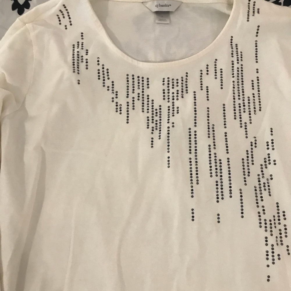 White long sleeve tee